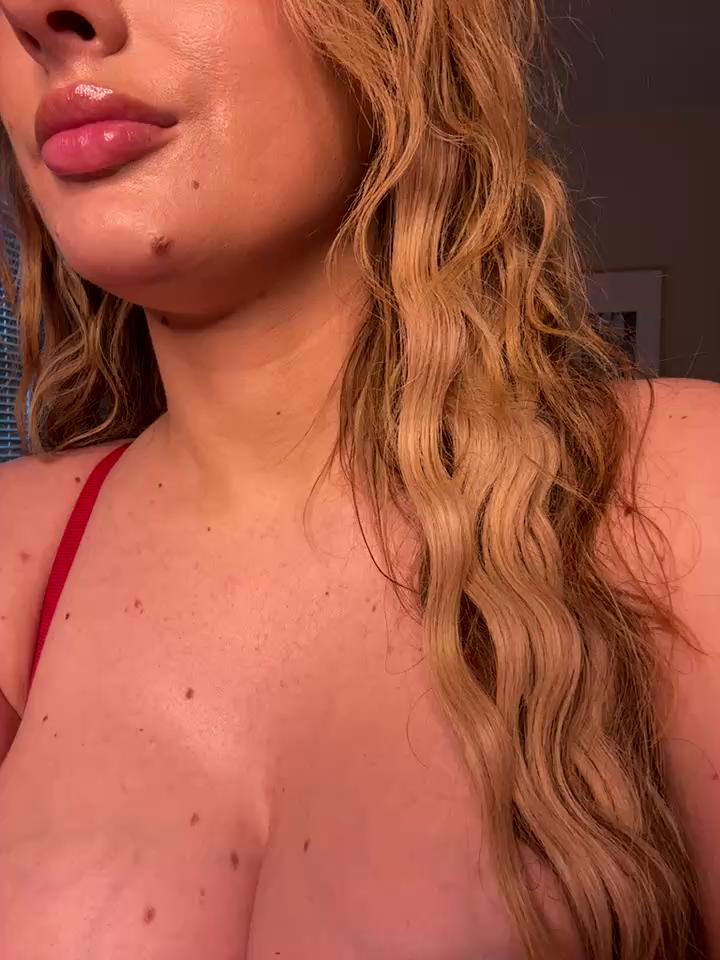 Anaruru222 Stripchat recording at 2024-12-31 00:00:00