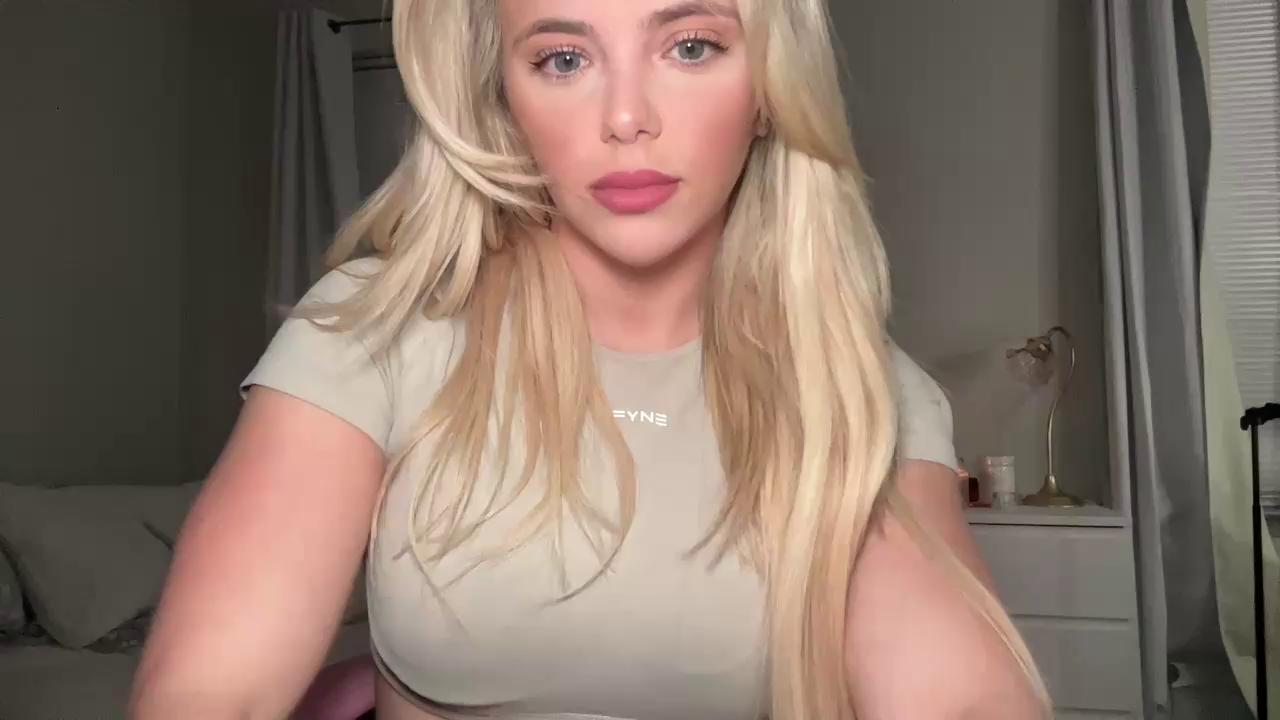 gracieparker Chaturbate recording at 2025-02-20 00:00:00