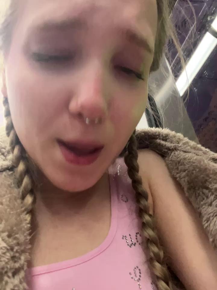 bambi_lu Stripchat recording at 2025-04-01 00:00:00