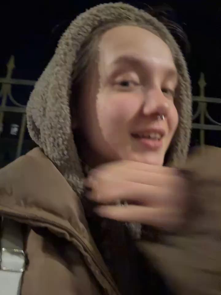 bambi_lu Stripchat recording at 2025-04-13 00:00:00