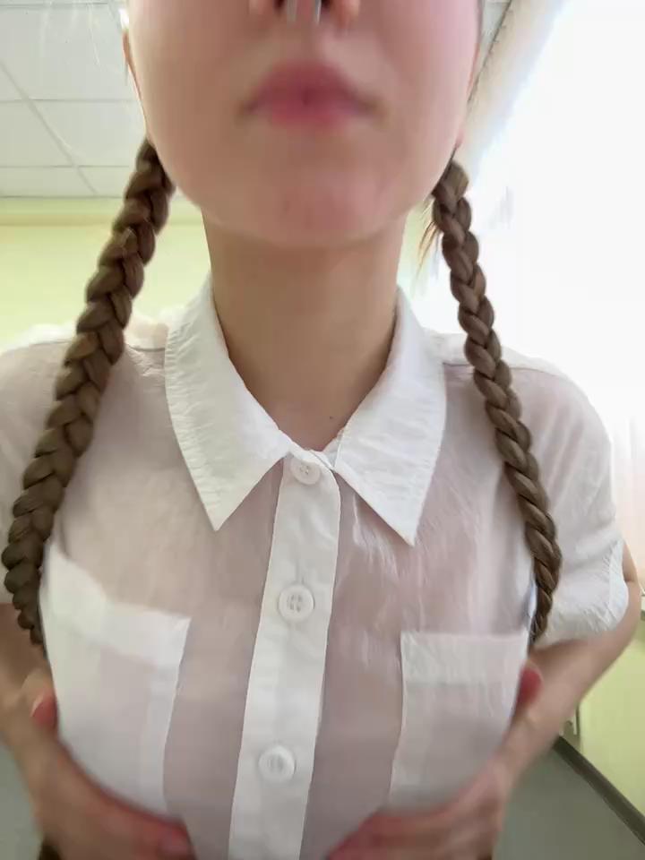 bambi_lu Stripchat recording at 2025-04-20 00:00:00