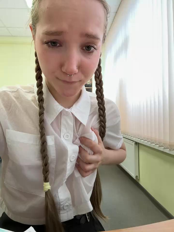bambi_lu Stripchat recording at 2025-04-20 00:00:00