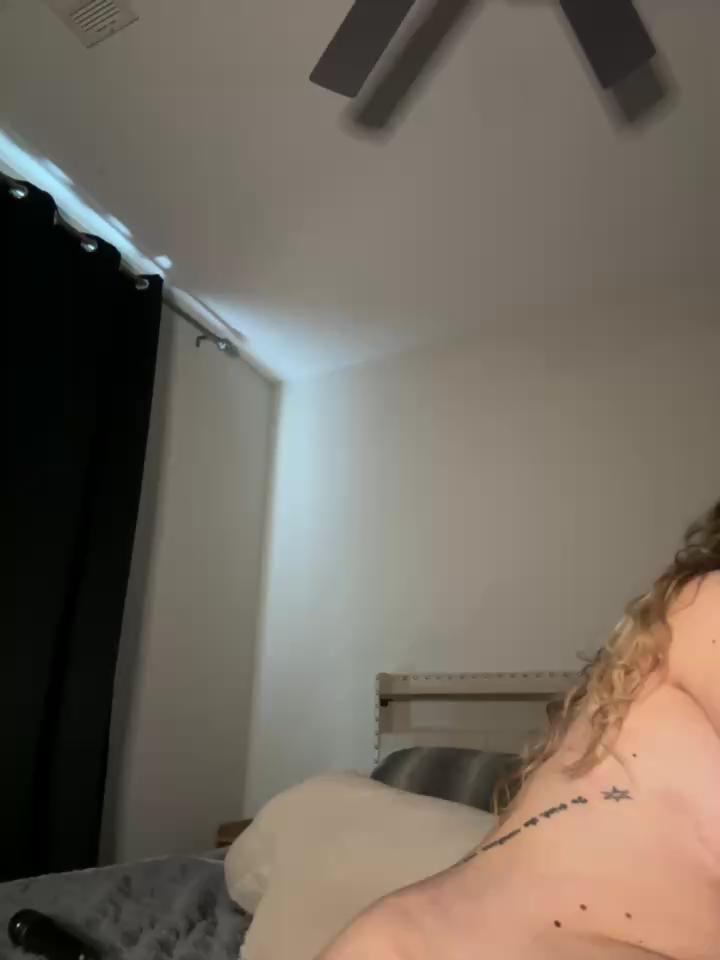 Anaruru222 Stripchat recording at 2025-05-12 00:00:00