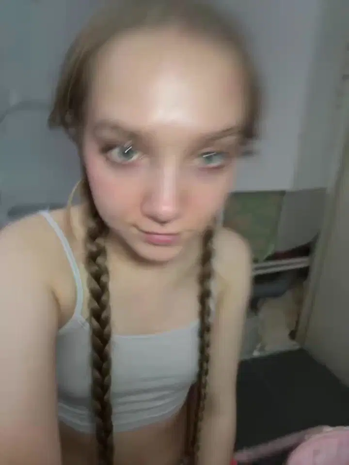 bambi_lu Stripchat recording at 2025-07-05 00:00:00