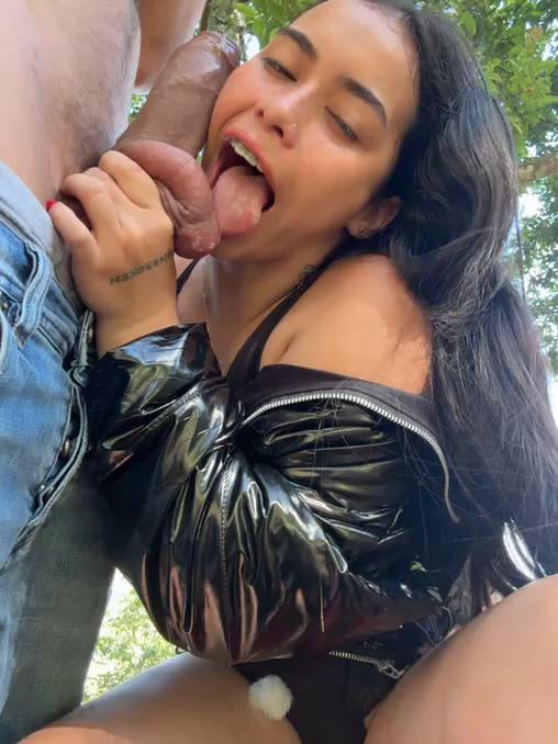SophieRoyals Stripchat recording at 2025-07-09 00:00:00
