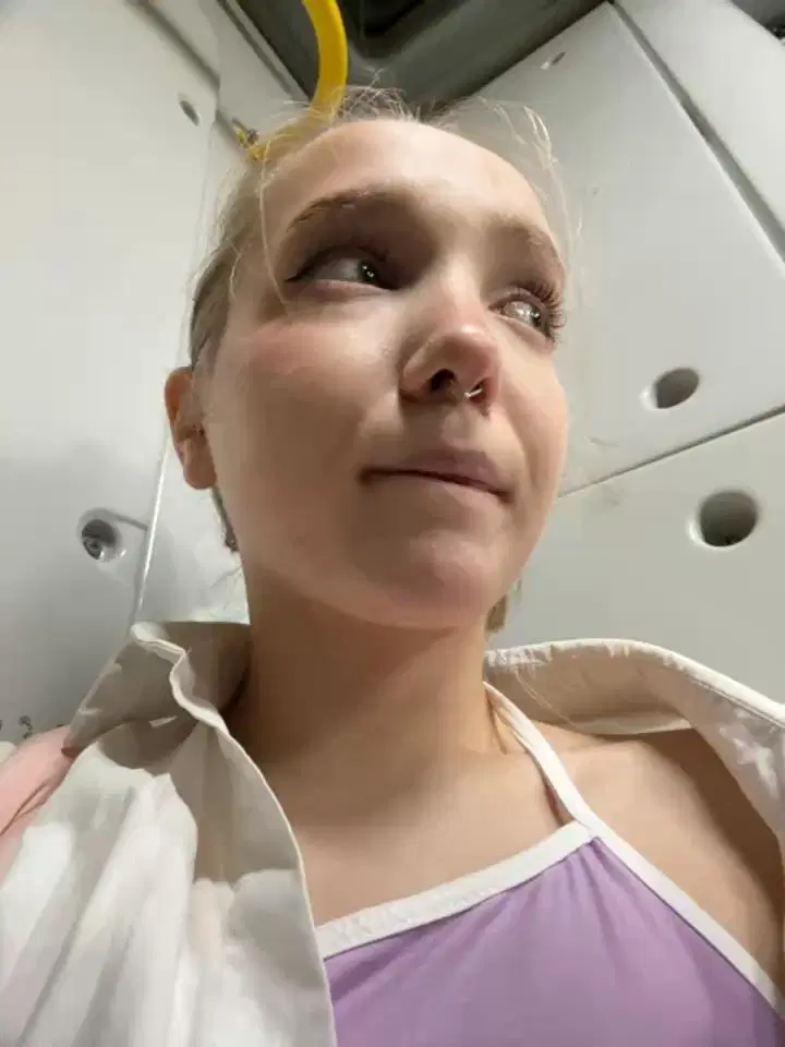 bambi_lu Stripchat recording at 2025-07-19 00:00:00