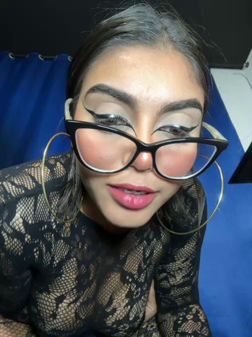 zui_lu Stripchat recording at 2025-08-02 00:00:00