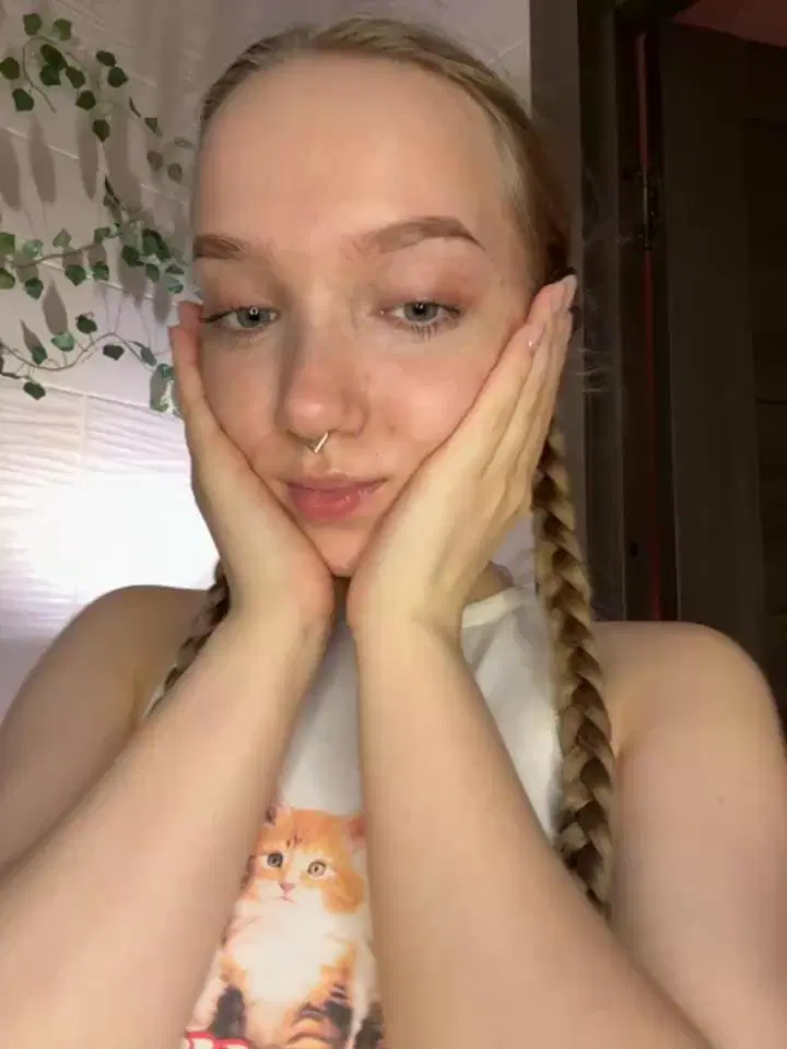 bambi_lu Stripchat recording at 2025-08-23 00:00:00