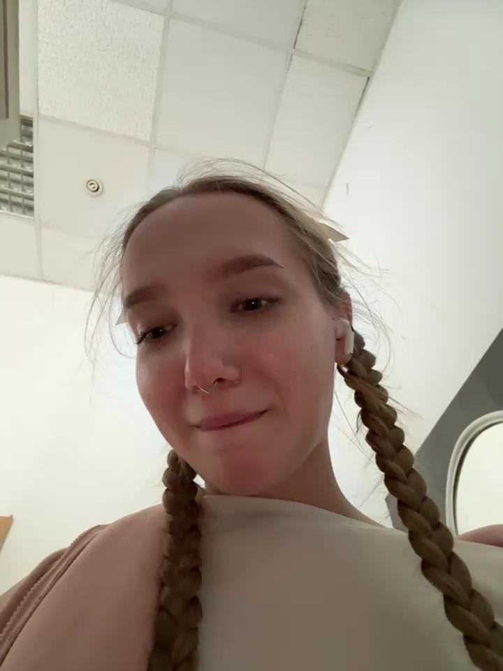 bambi_lu Stripchat recording at 2025-09-02 00:00:00