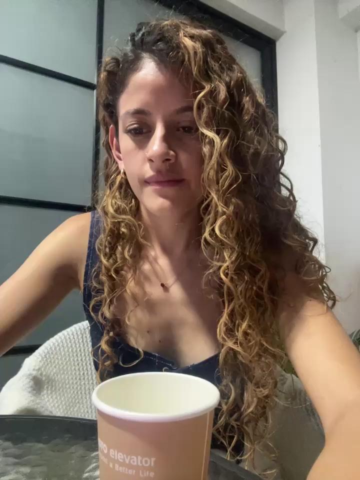 alana15 Stripchat recording at 2025-09-12 00:00:00