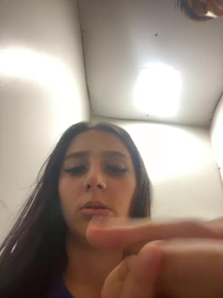 hotamanda01 Stripchat recording at 2025-09-13 00:00:00