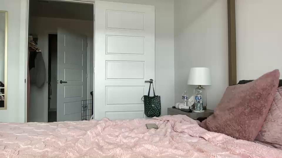 laceythomass Chaturbate recorded on 2025-09-14 00:00:00 - SheWasLive
