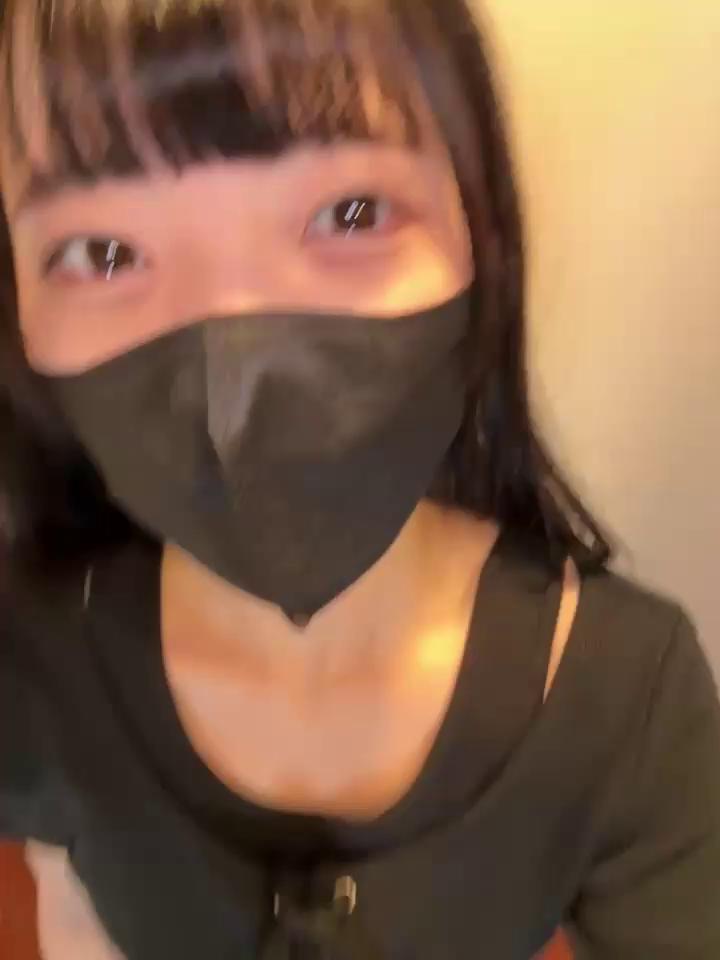 irohani_usagi Stripchat recording at 2025-09-14 00:00:00