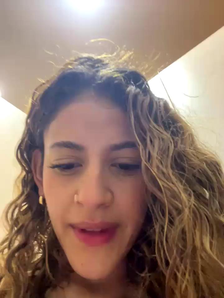 alana15 Stripchat recording at 2025-09-14 00:00:00