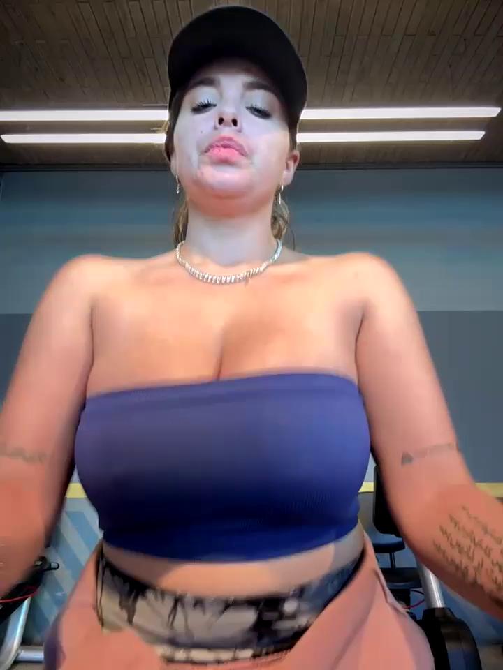 Alirawrz Stripchat recording at 2025-09-15 00:00:00
