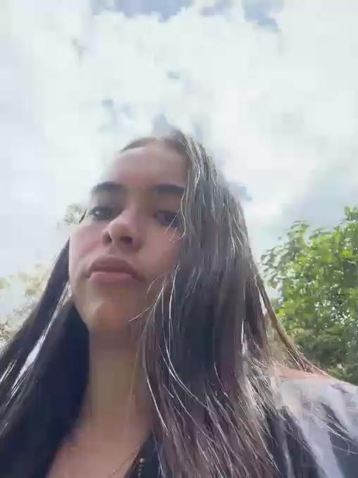 SophieRoyals Stripchat recording at 2025-09-16 00:00:00