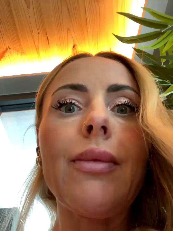 EmaSalis Stripchat recording at 2025-09-16 00:00:00