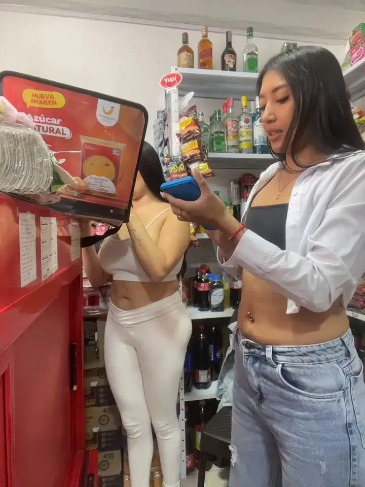 Sara_fun Stripchat recording at 2025-09-27 00:00:00