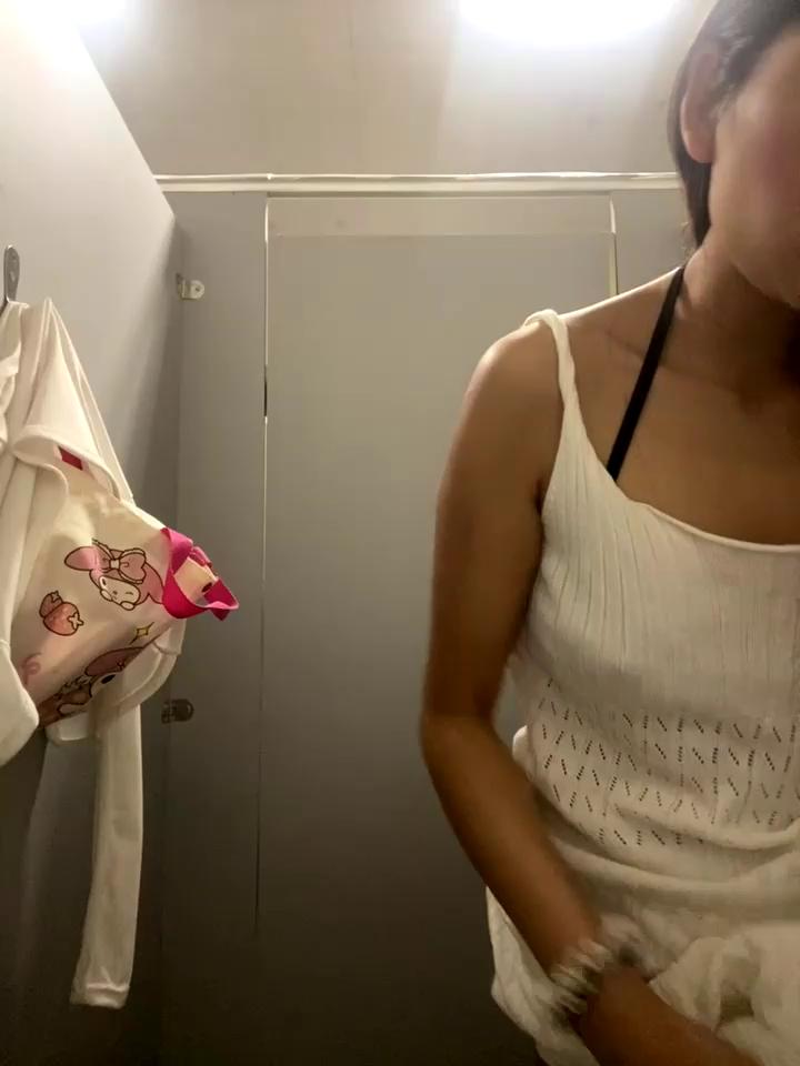 xixi_28 Stripchat recording at 2025-09-28 00:00:00