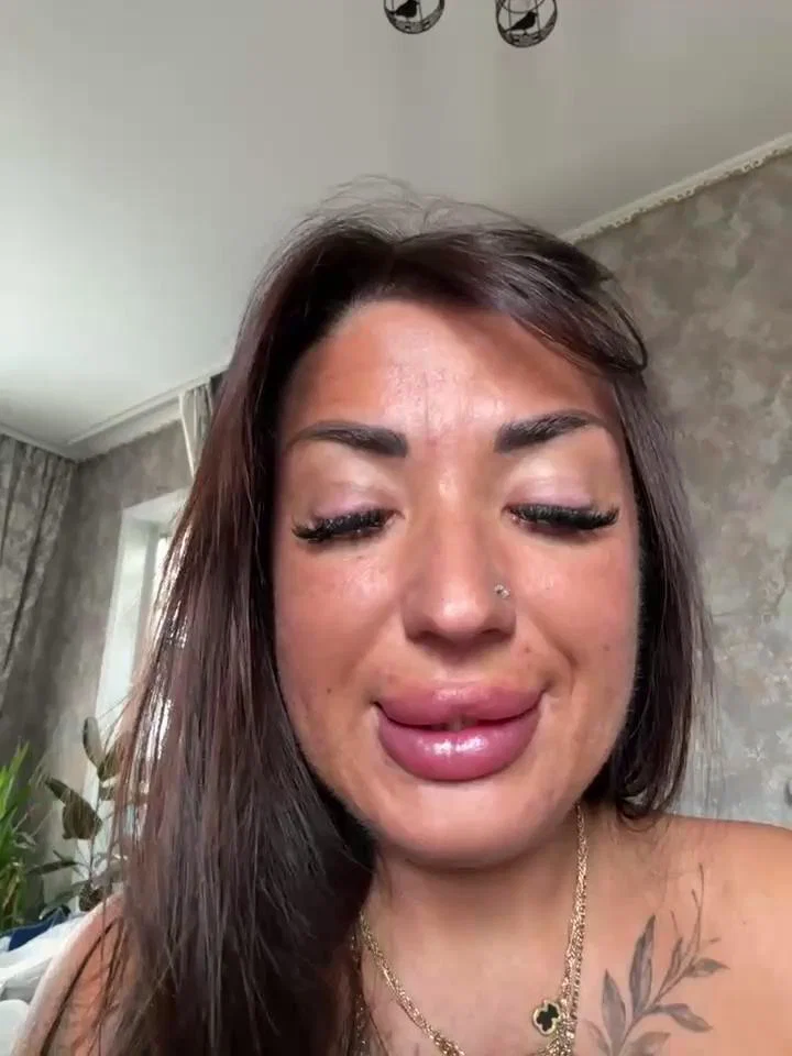 RuslanaXX Stripchat recording at 2025-09-28 00:00:00