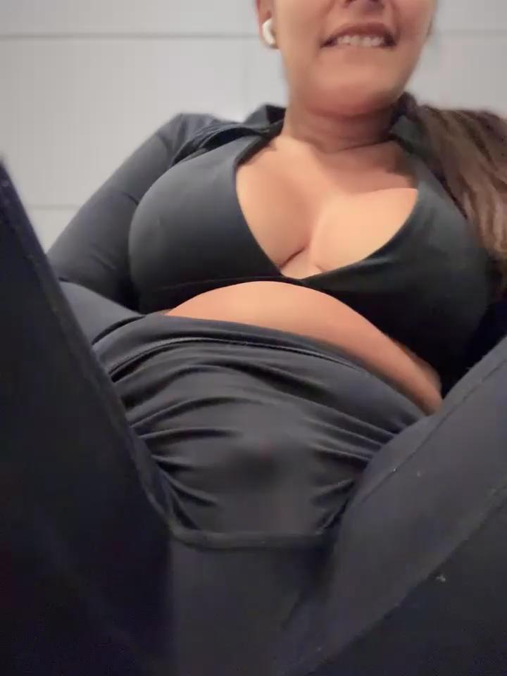 Risky_Workouts Stripchat recording at 2025-09-28 00:00:00