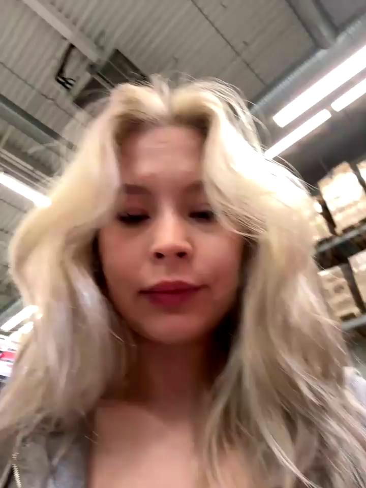 Cum_girlss Stripchat recording at 2025-09-28 00:00:00