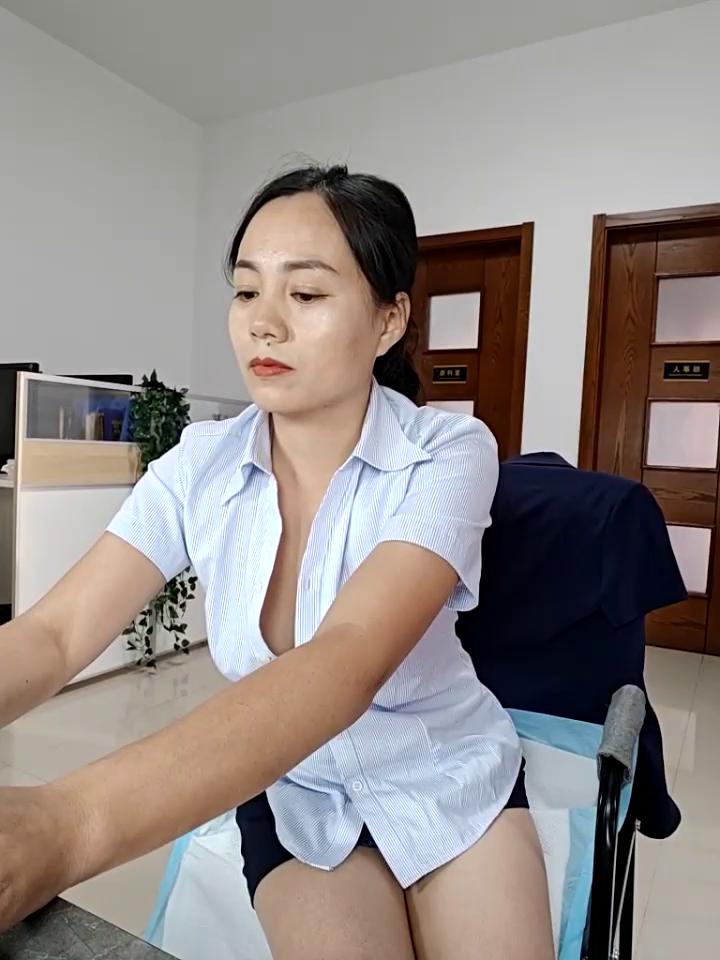 bingxin- Stripchat recording at 2025-09-29 00:00:00