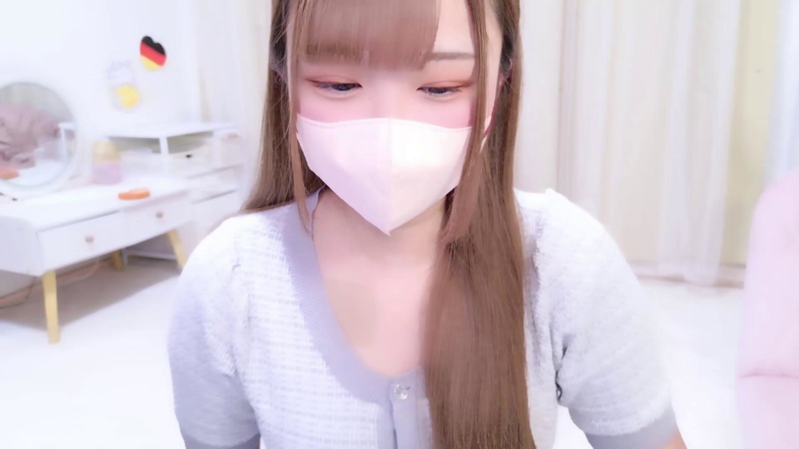 MAIKA_pyon Stripchat recording at 2025-09-29 00:00:00