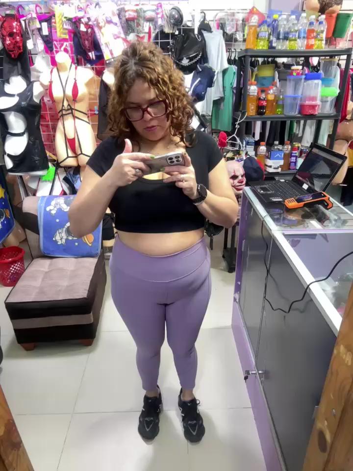 ROSALIASEXSHOP Stripchat recording at 2025-09-29 00:00:00