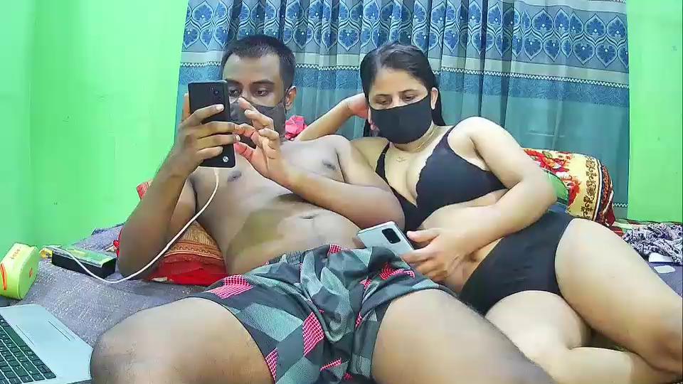 Younger_Couples Stripchat recording at 2025-09-30 00:00:00