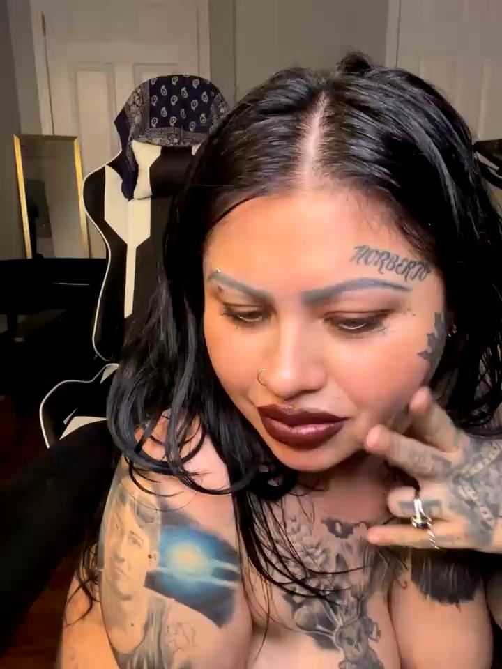 chicanachic13 Stripchat recorded on 2025-09-30 00:00:00 - SheWasLive