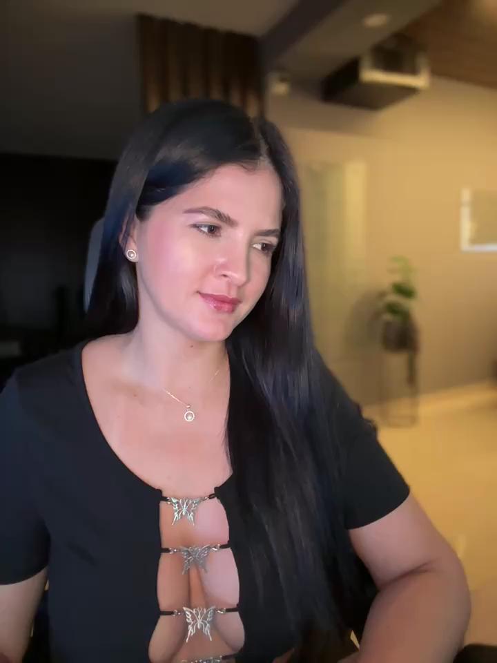 Carolina_Novoa Stripchat recording at 2025-09-30 00:00:00