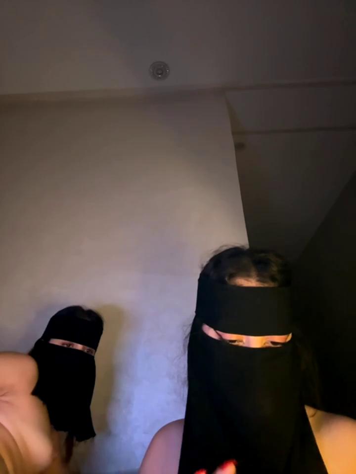 Elina-Marina Stripchat recording at 2025-09-30 00:00:00