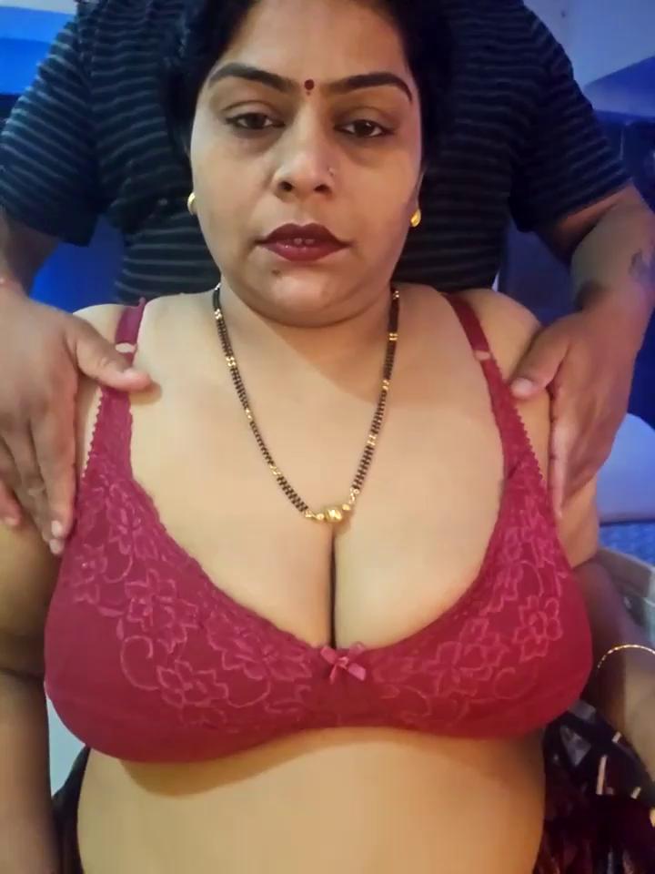 Indiancouple25 Stripchat recording at 2025-10-01 00:00:00