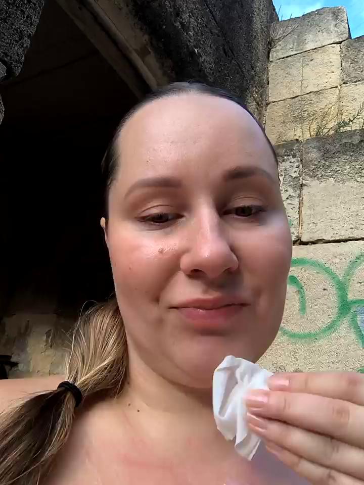 Mona_Plus Stripchat recording at 2025-10-01 00:00:00