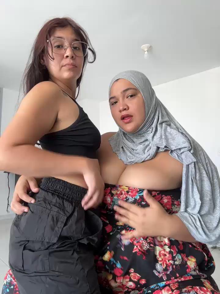 sweetmuslim01 Stripchat recording at 2025-10-02 00:00:00