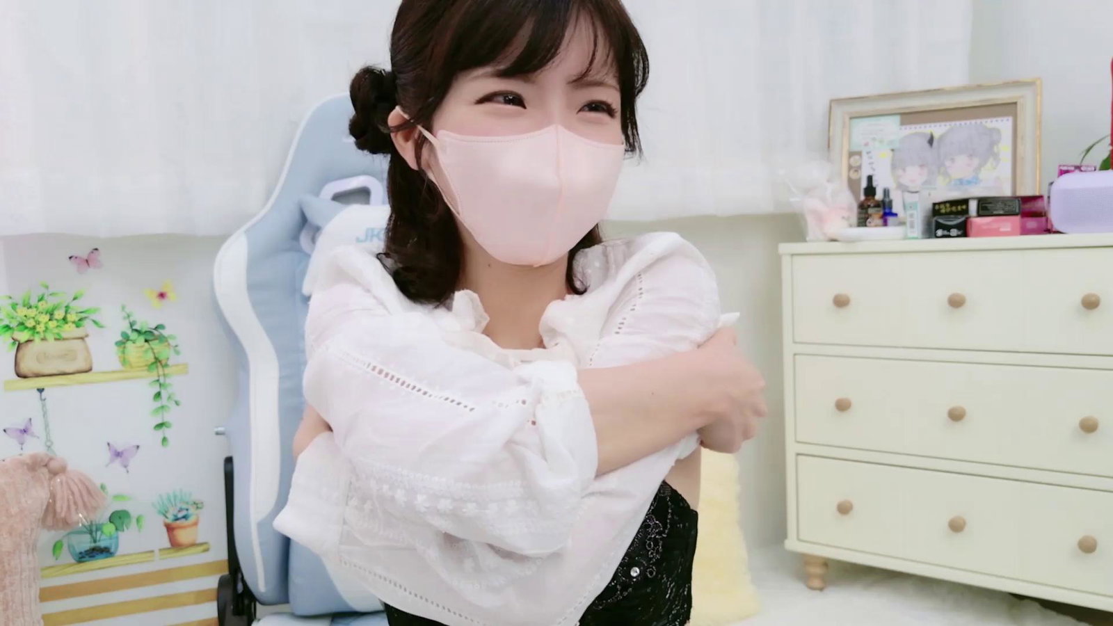 -minami- Stripchat recording at 2025-10-02 00:00:00