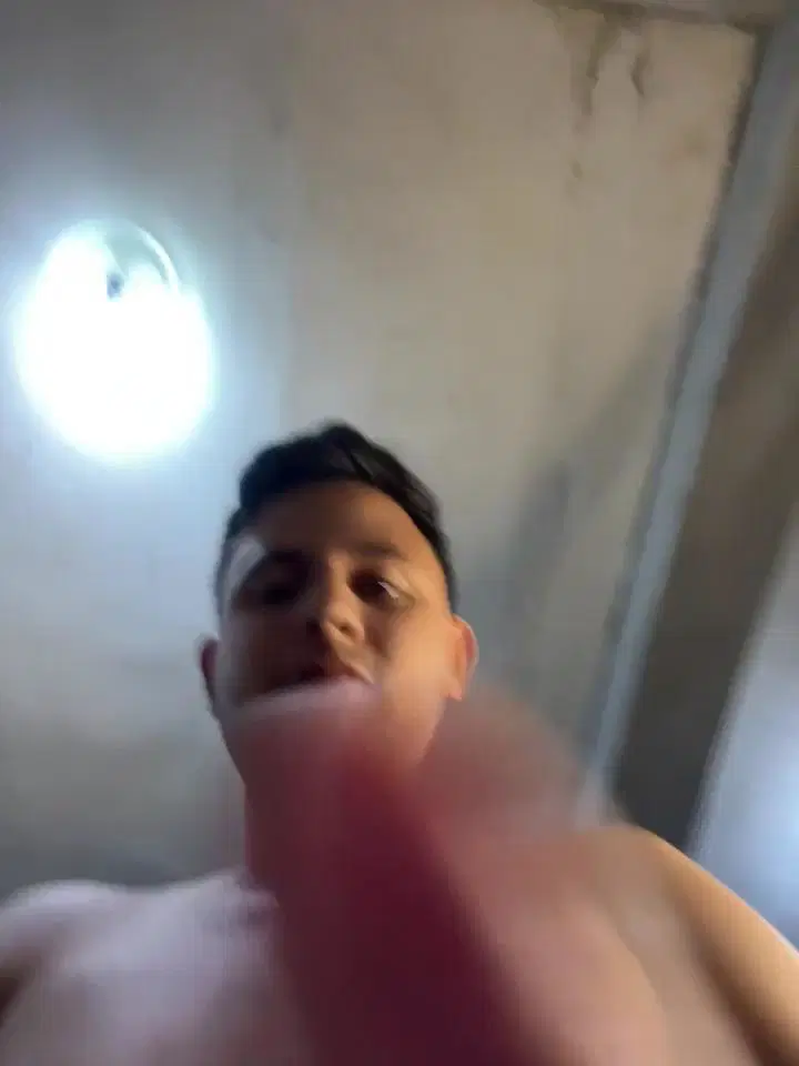 Milanyvero_ Stripchat recording at 2025-10-03 00:00:00