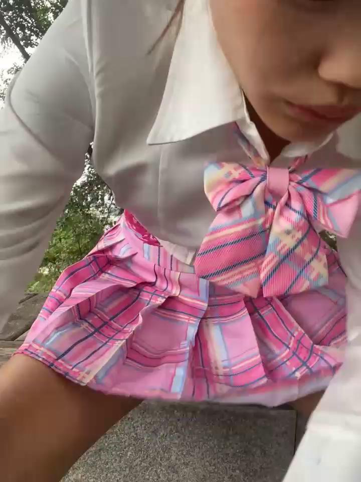 xixi_28 Stripchat recording at 2025-10-04 00:00:00