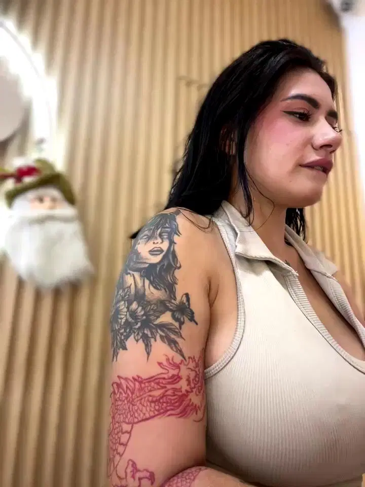 clarachanelricek Stripchat recording at 2025-10-04 00:00:00