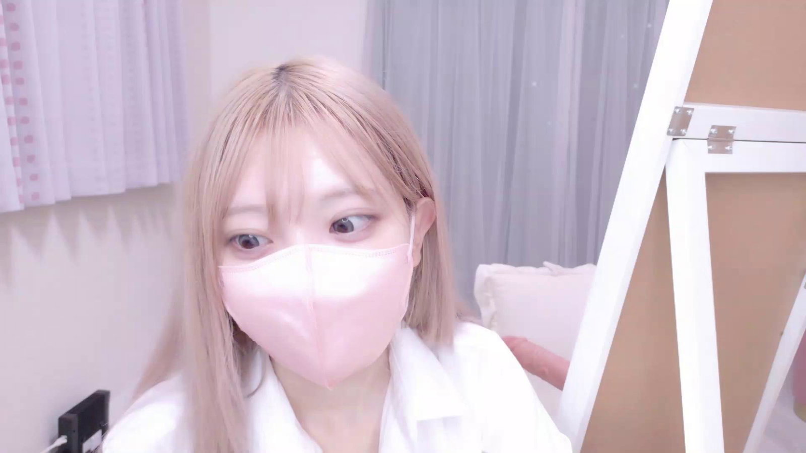 AZUnyan_ Stripchat recording at 2025-10-04 00:00:00