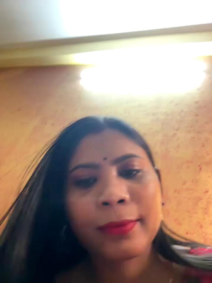 RedQQueen Stripchat recording at 2025-10-05 00:00:00