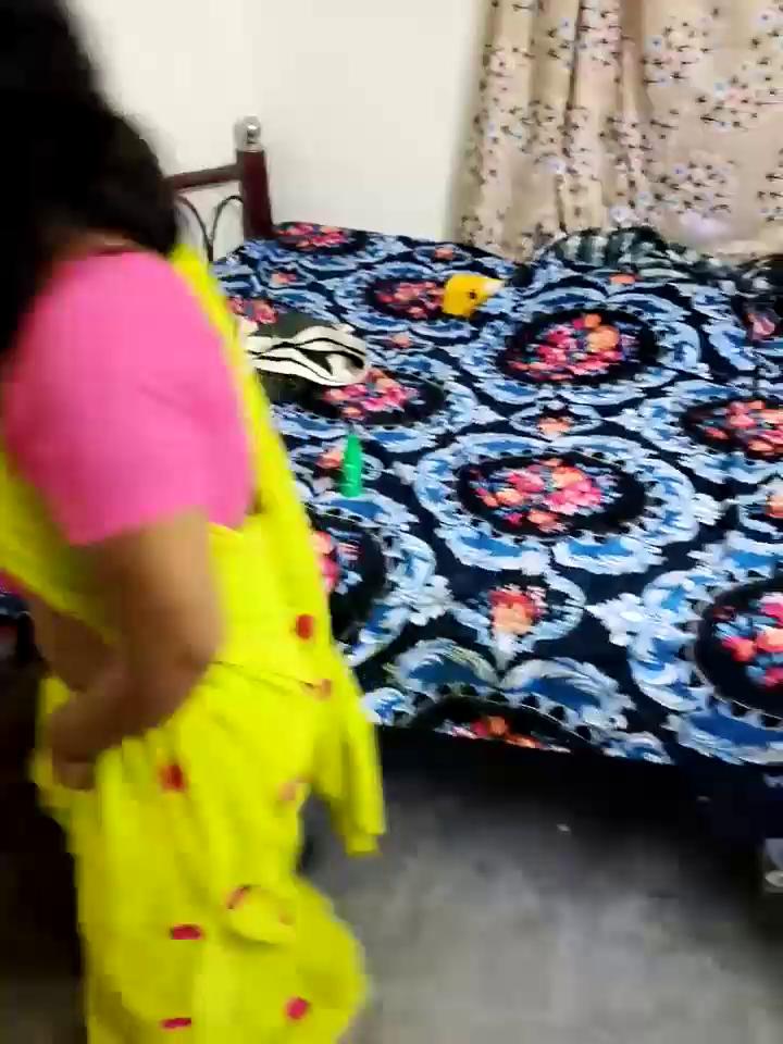 Hotty-Moni Stripchat recording at 2025-10-05 00:00:00