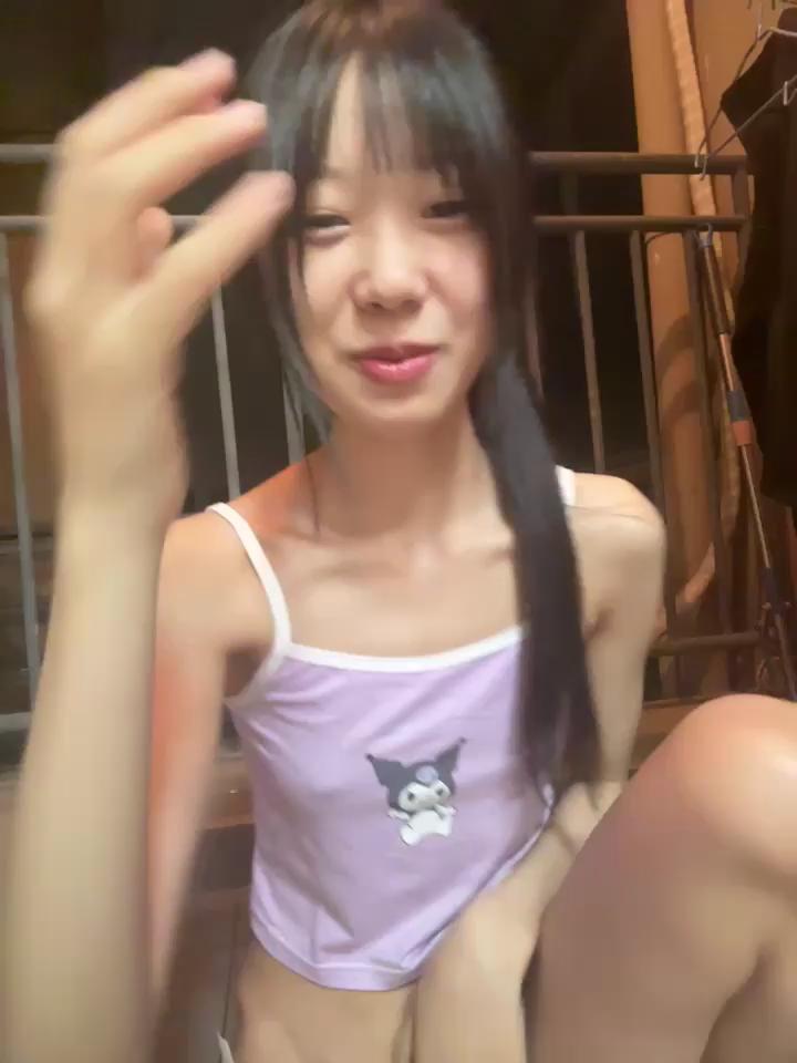 xinyu789 Stripchat recording at 2025-10-05 00:00:00