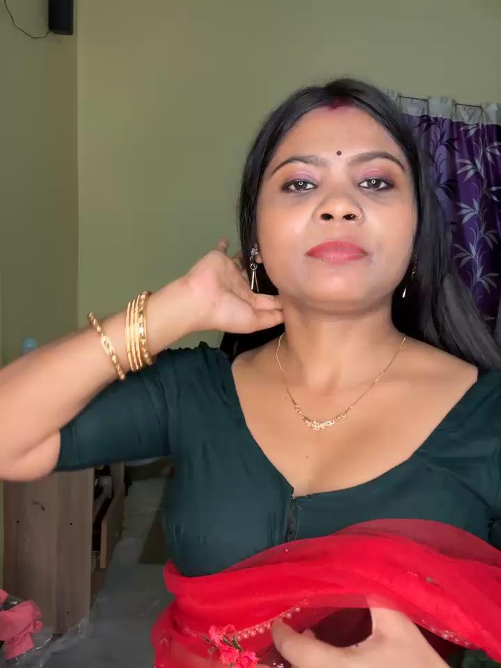RedQQueen Stripchat recording at 2025-10-05 00:00:00