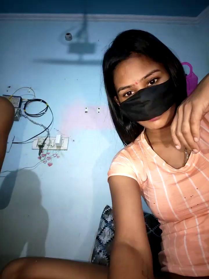 roohi_sexy Stripchat recorded on 2025-10-05 00:00:00 - SheWasLive