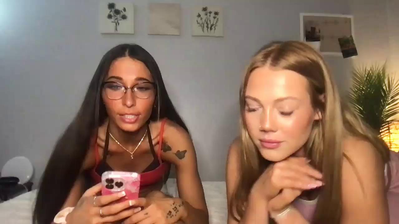 MichelleXClarice Stripchat recorded on 2025-10-06 00:00:00 - SheWasLive