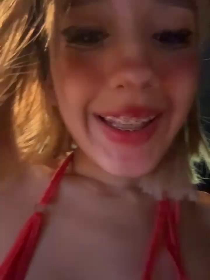 SweetBunnyGF Stripchat recording at 2025-10-06 00:00:00