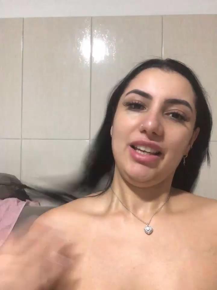 Andreininha Stripchat recording at 2025-10-08 00:00:00