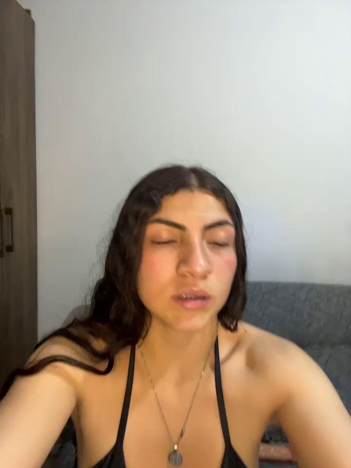 arieel__722 Stripchat recording at 2025-10-09 00:00:00